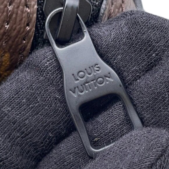 LOUIS VUITTON Utility side bag Monogram / Solar Powered Ray Noir M44428 - Picture 13 of 16